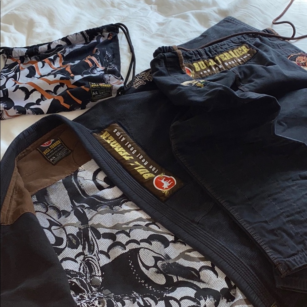 Bull Terrier brand men’s BJJ grappling kimono